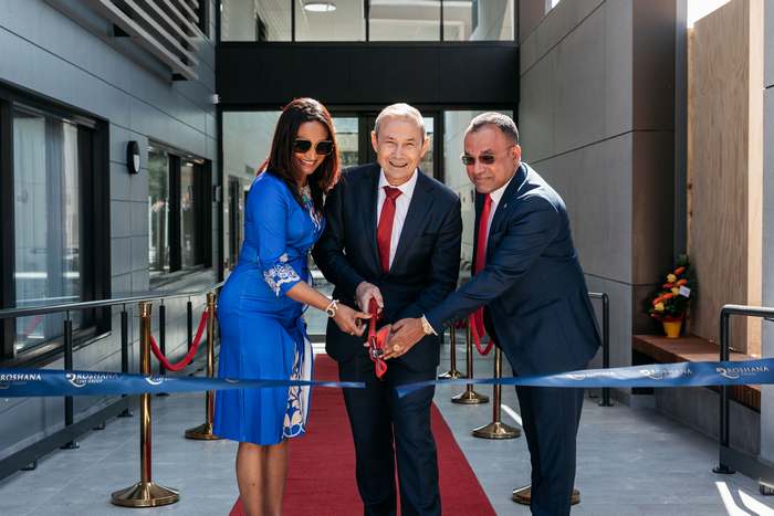 PREMIER ROGER COOK UNVEILS CARMEL AGED CARE FACILITY: A LANDMARK MOMENT FOR ROSHANA CARE GROUP